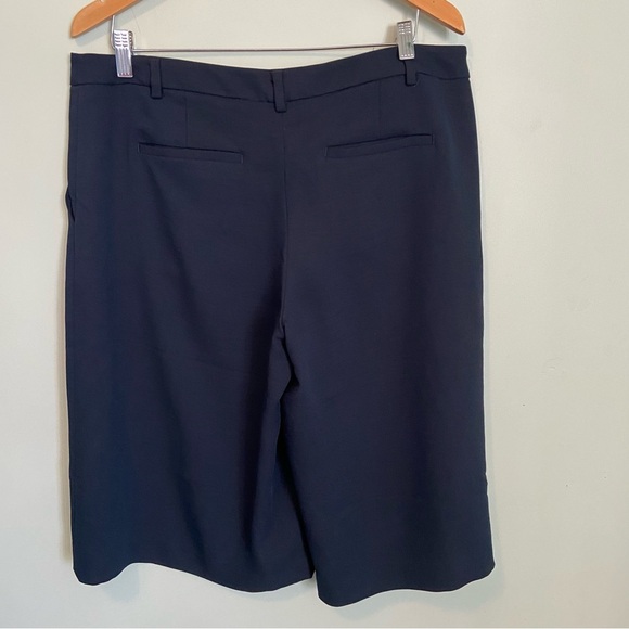 RW&CO. Midnight Black Shorts - Picture 4 of 5